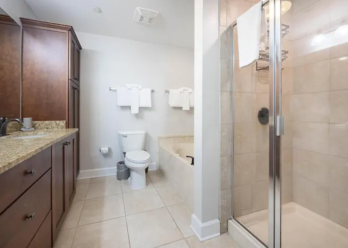 Phoenix By Brett Robinson Vacations Apartment